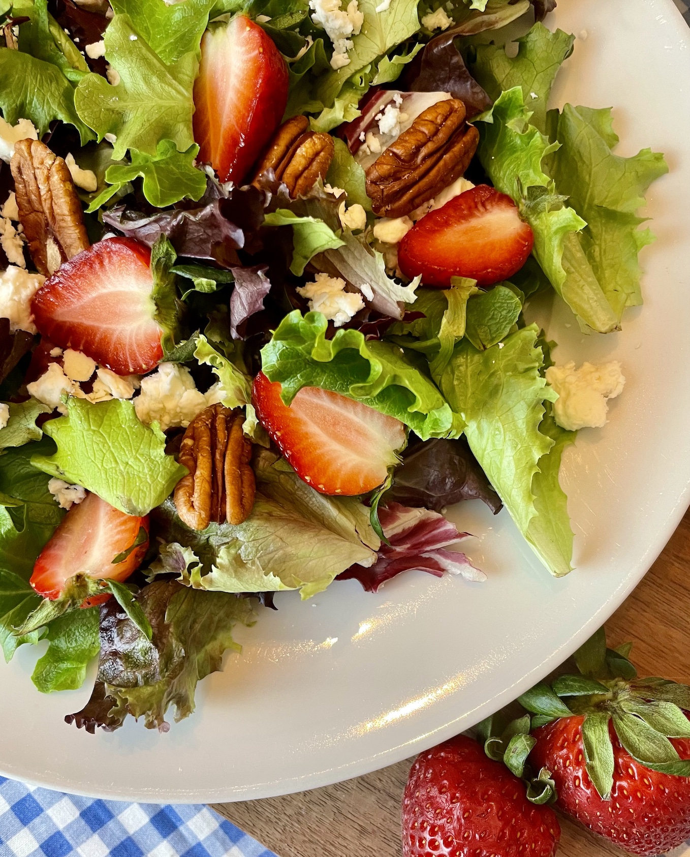 Strawberry Pecan Salad - Pixie Dust & Posies